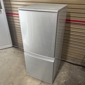『SHARP 冷蔵庫　137L　2014年製』買取させていただきました。サムネイル